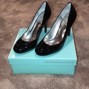 JS by Jessica black heels